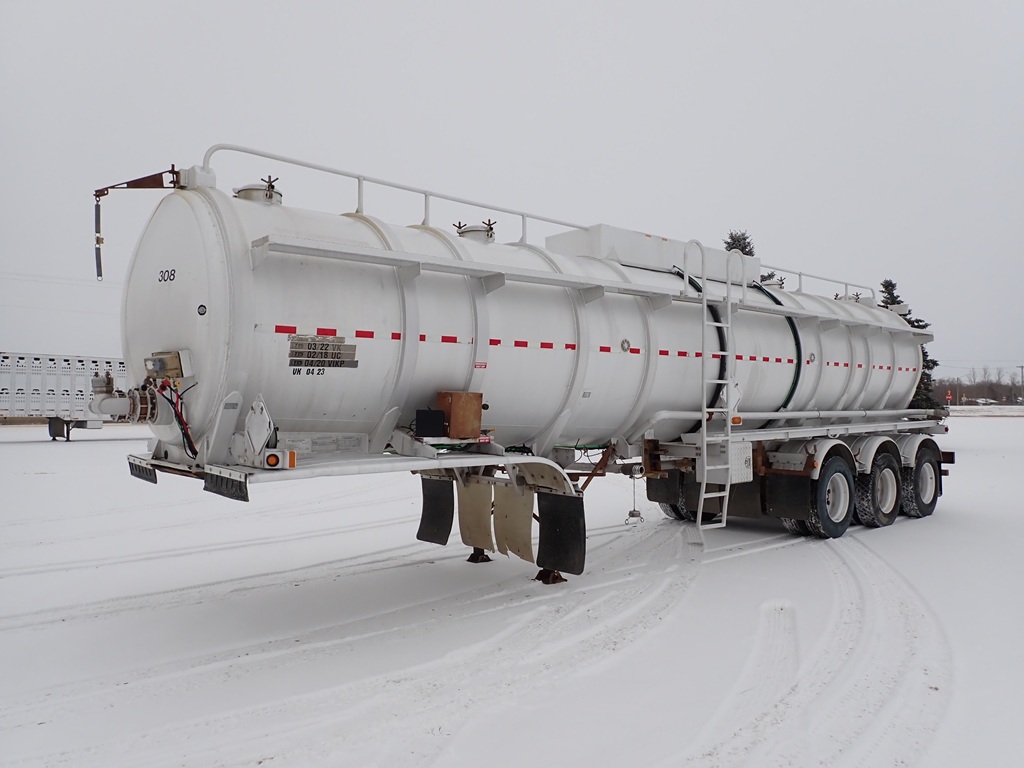 Heil-Tridem-Aluminum-Tanker-Trailer-