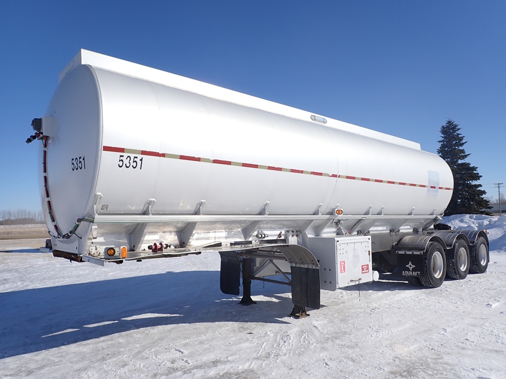 Advance-Super-B-Aluminum-Lead-Tanker-Trailer
