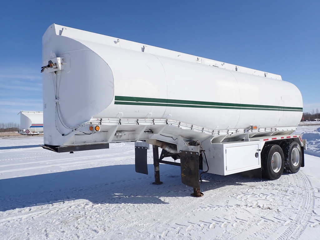 Hutchinson-28FT-Tandem-Aluminum-Tanker