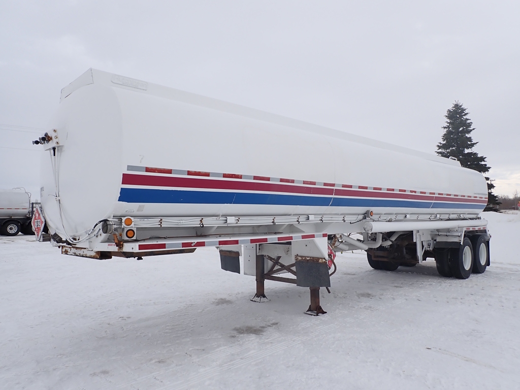 Hutchinson-Tandem-Aluminum-Tanker-Trailer