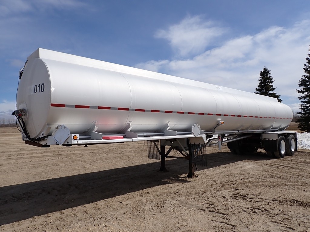 Westank-Tandem-Aluminum-Tanker-Trailer