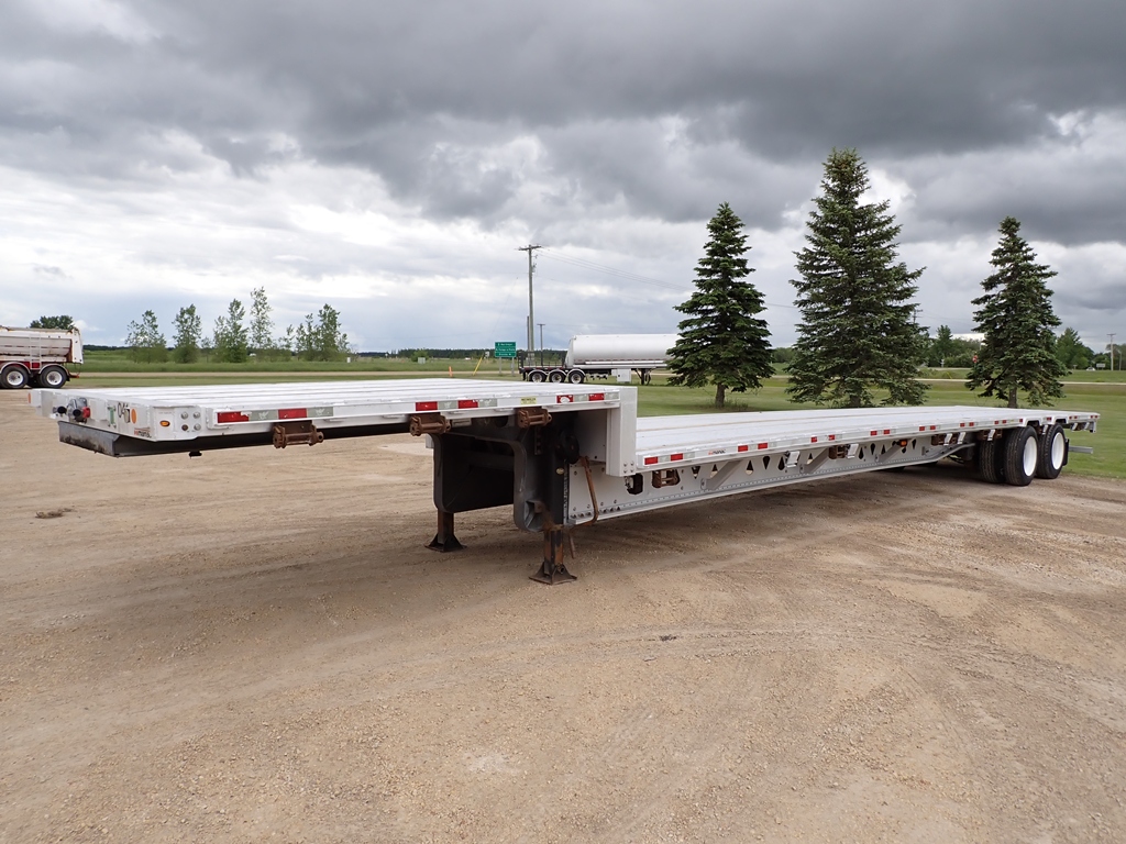 Manac-Tandem-Aluminum-Step-Deck-Trailer