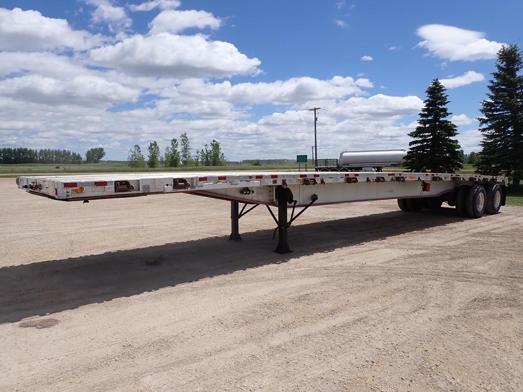 Wilson-Tandem-Aluminum-Flat-Deck-Trailer