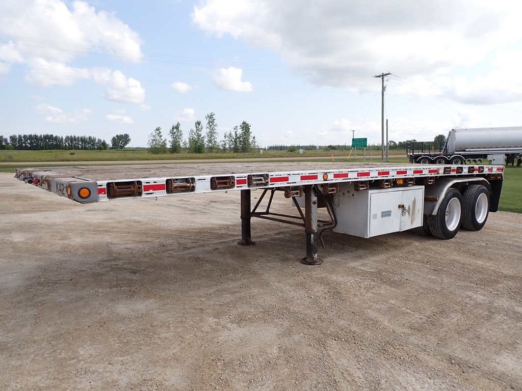 Magnum-Super-B-Flat-Deck-Pup-Trailer