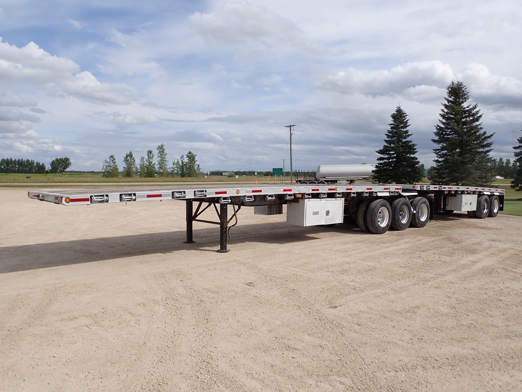 Magnum-Super-B-Flat-Deck-Trailers