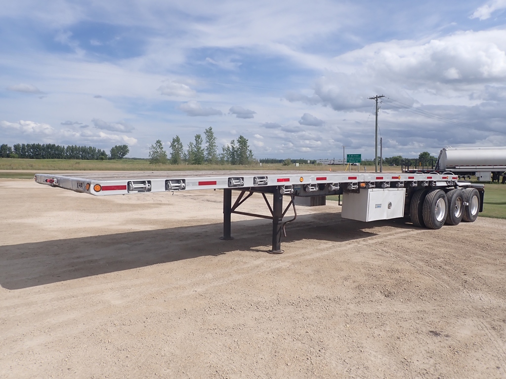 Magnum-Super-B-Flat-Deck-Trailers-