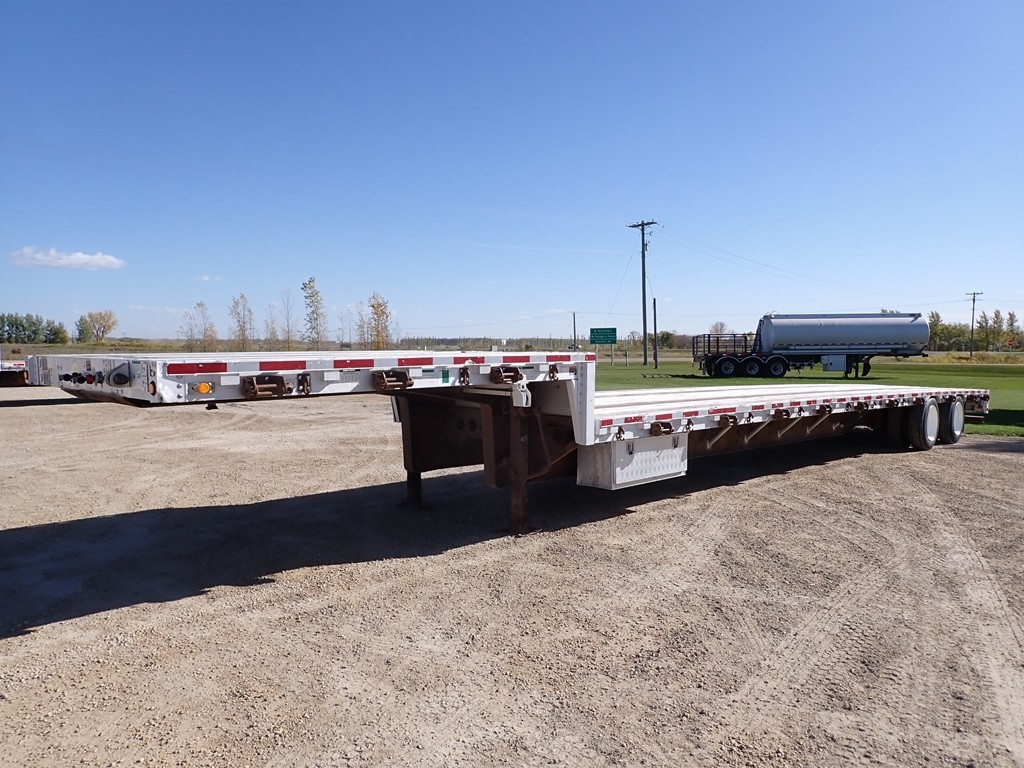 Wilson-Tandem-Step-deck-Trailer